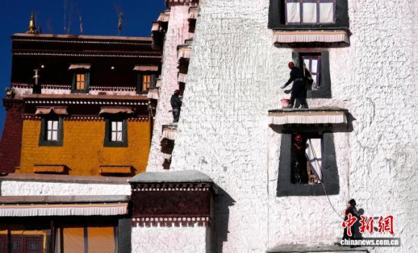 亿润配资 西藏布达拉宫迎年度“美颜”